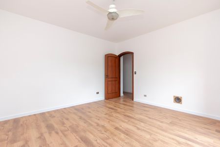 Casa para alugar com 393m², 4 quartos e 2 vagasSuíte 1