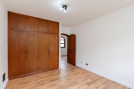 Casa para alugar com 393m², 4 quartos e 2 vagasSuíte 2