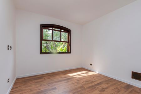 Casa para alugar com 393m², 4 quartos e 2 vagasQuarto 1