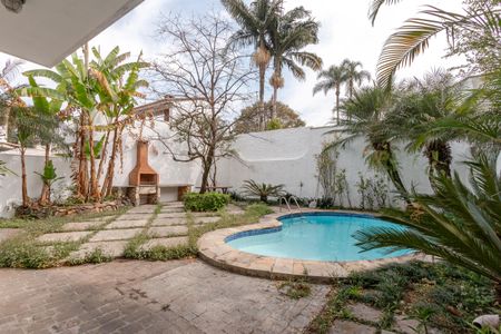Casa para alugar com 393m², 4 quartos e 2 vagasPiscina