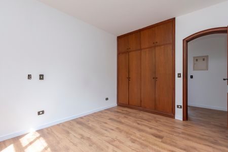 Casa para alugar com 393m², 4 quartos e 2 vagasQuarto 2