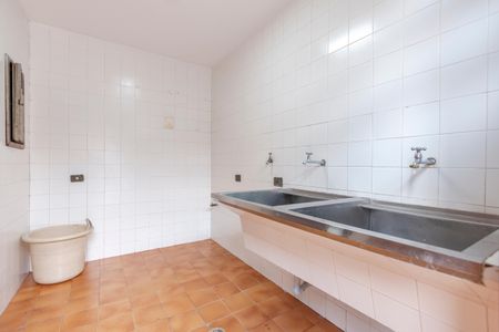 Casa para alugar com 393m², 4 quartos e 2 vagasÁrea de Serviço