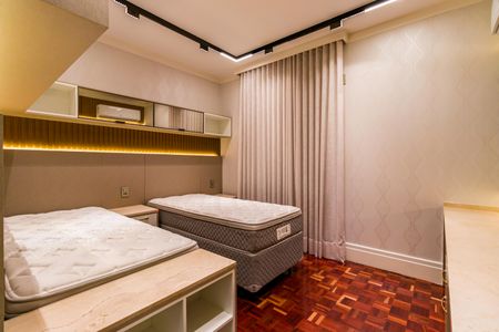 Apartamento à venda com 220m², 3 quartos e 3 vagasSuíte 2