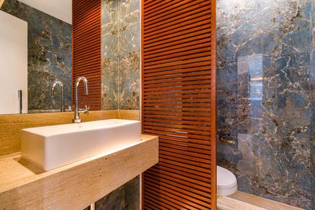 Apartamento à venda com 220m², 3 quartos e 3 vagasLavabo