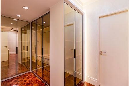 Apartamento à venda com 220m², 3 quartos e 3 vagasSuíte 2