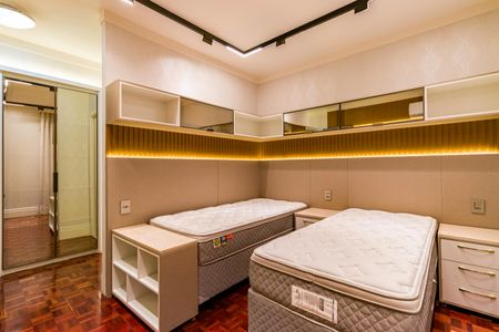 Apartamento à venda com 220m², 3 quartos e 3 vagasSuíte 2