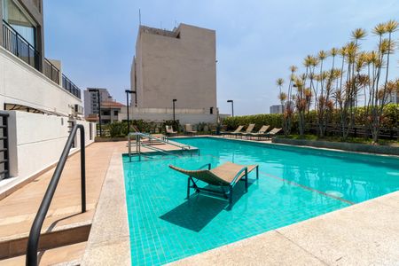 Apartamento à venda com 37m², 1 quarto e 1 vagaÁrea comum - Piscina