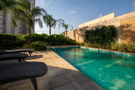 Apartamento à venda com 31m², 1 quarto e sem vagaÁrea comum - Piscina