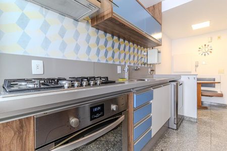 Apartamento para alugar com 120m², 3 quartos e 2 vagas Apartamento para alugar com 120m², 3 quartos e 2 vagasCozinha