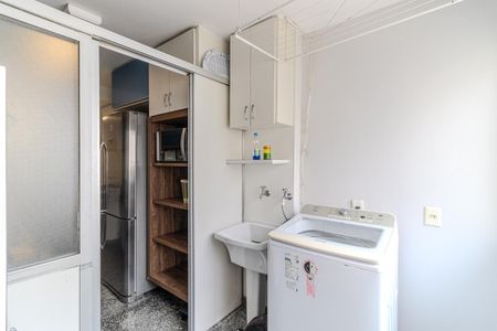 Apartamento para alugar com 120m², 3 quartos e 2 vagas Apartamento para alugar com 120m², 3 quartos e 2 vagasÁrea de Serviço