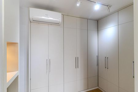 Apartamento para alugar com 120m², 3 quartos e 2 vagas Apartamento para alugar com 120m², 3 quartos e 2 vagasSuíte