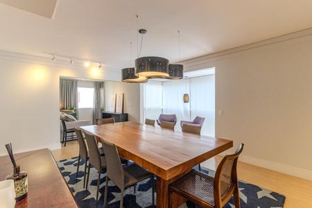 Apartamento para alugar com 120m², 3 quartos e 2 vagas Apartamento para alugar com 120m², 3 quartos e 2 vagasSala