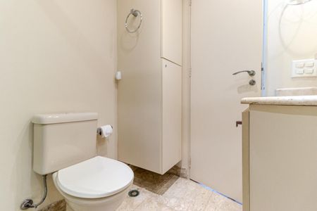 Apartamento para alugar com 120m², 3 quartos e 2 vagas Apartamento para alugar com 120m², 3 quartos e 2 vagasBanheiro Social