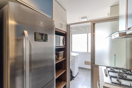 Apartamento para alugar com 120m², 3 quartos e 2 vagas Apartamento para alugar com 120m², 3 quartos e 2 vagasCozinha