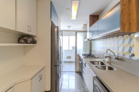 Apartamento para alugar com 120m², 3 quartos e 2 vagas Apartamento para alugar com 120m², 3 quartos e 2 vagasCozinha
