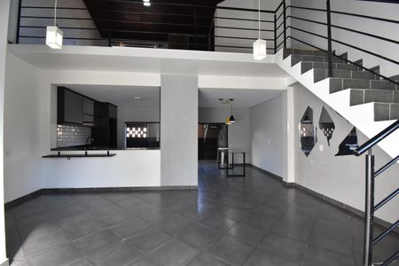 Sala de casa para alugar com 1 quarto, 65m² em São Francisco, Curitiba