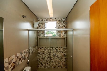 Casa para alugar com 140m², 3 quartos e 2 vagasBanheiro Social