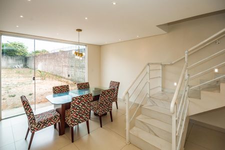 Casa para alugar com 140m², 3 quartos e 2 vagasSala de Jantar