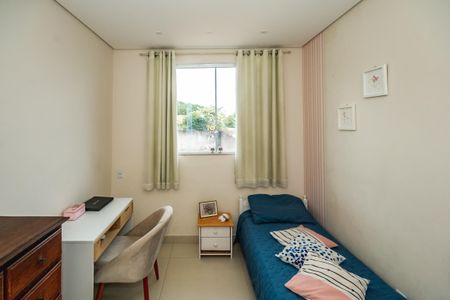 Casa para alugar com 140m², 3 quartos e 2 vagasQuarto 2