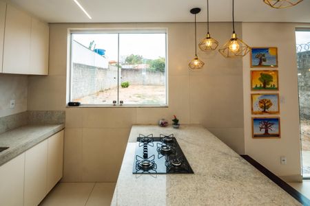 Casa para alugar com 140m², 3 quartos e 2 vagasCozinha