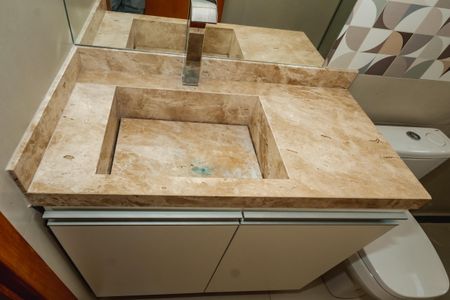 Casa para alugar com 140m², 3 quartos e 2 vagasBanheiro Social