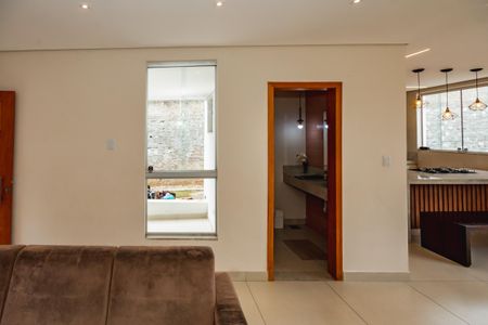 Casa para alugar com 140m², 3 quartos e 2 vagasSala