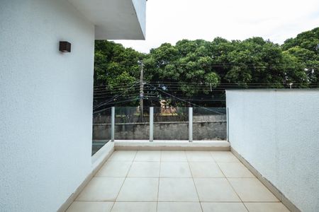 Casa para alugar com 140m², 3 quartos e 2 vagasVaranda