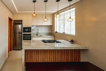 Casa para alugar com 140m², 3 quartos e 2 vagasCozinha