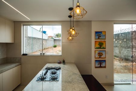 Casa para alugar com 140m², 3 quartos e 2 vagasCozinha