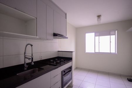 Sala/Cozinha  de apartamento à venda com 2 quartos, 33m² em Parque Fongaro, São Paulo