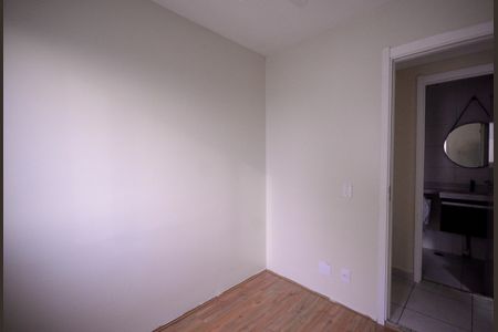 Quarto 1  de apartamento à venda com 2 quartos, 33m² em Parque Fongaro, São Paulo
