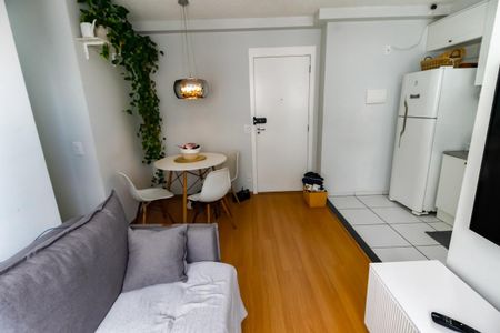 Apartamento à venda com 40m², 2 quartos e 1 vaga Apartamento à venda com 40m², 2 quartos e 1 vagaSala