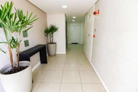Apartamento à venda com 40m², 2 quartos e 1 vaga Apartamento à venda com 40m², 2 quartos e 1 vagaHall de entrada