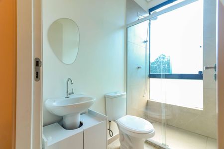 Banheiro de kitnet/studio para alugar com 1 quarto, 28m² em Vila Antonio, São Paulo