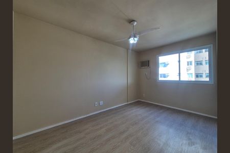 Suíte de apartamento para alugar com 2 quartos, 69m² em Recreio dos Bandeirantes, Rio de Janeiro