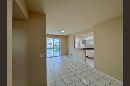 Sala de apartamento para alugar com 2 quartos, 69m² em Recreio dos Bandeirantes, Rio de Janeiro