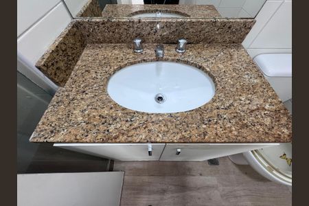 Apartamento à venda com 69m², 2 quartos e 1 vaga Apartamento à venda com 69m², 2 quartos e 1 vagaSuíte - Banheiro