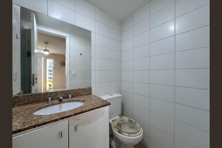 Apartamento à venda com 69m², 2 quartos e 1 vaga Apartamento à venda com 69m², 2 quartos e 1 vagaSuíte - Banheiro