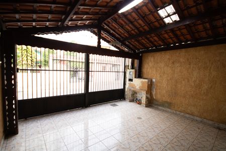 Casa para alugar com 69m², 2 quartos e 2 vagas Casa para alugar com 69m², 2 quartos e 2 vagasGaragem