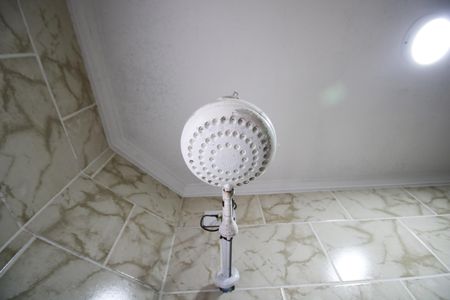 Casa para alugar com 69m², 2 quartos e 2 vagas Casa para alugar com 69m², 2 quartos e 2 vagasBanheiro Social