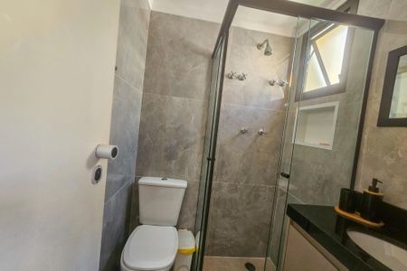 Apartamento para alugar com 63m², 1 quarto e 2 vagas Apartamento para alugar com 63m², 1 quarto e 2 vagasBanheiro da Suíte