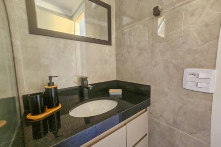 Apartamento para alugar com 63m², 1 quarto e 2 vagas Apartamento para alugar com 63m², 1 quarto e 2 vagasBanheiro da Suíte