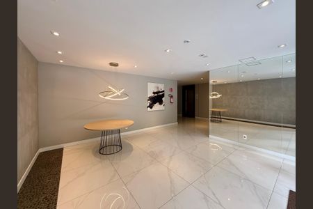 Apartamento para alugar com 109m², 3 quartos e 2 vagas Apartamento para alugar com 109m², 3 quartos e 2 vagasHall Social Bloco