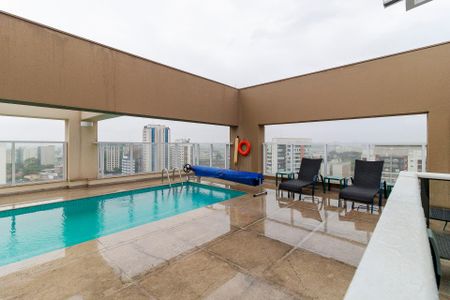 Studio à venda com 42m², 1 quarto e 1 vagaPiscina