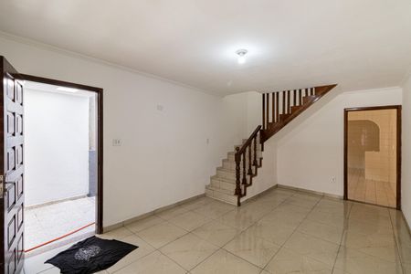 Casa para alugar com 150m², 3 quartos e 2 vagasSala