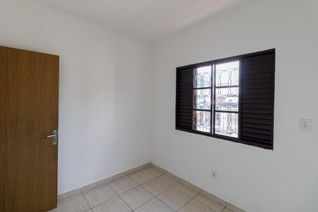 Casa para alugar com 150m², 3 quartos e 2 vagasQuarto 2