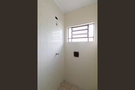 Casa para alugar com 150m², 3 quartos e 2 vagasBanheiro