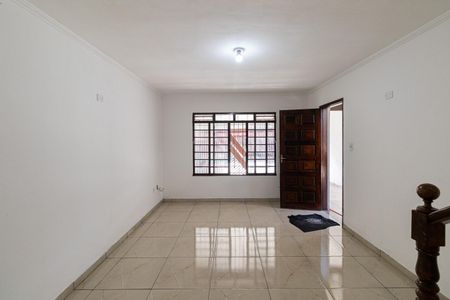 Casa para alugar com 150m², 3 quartos e 2 vagasSala