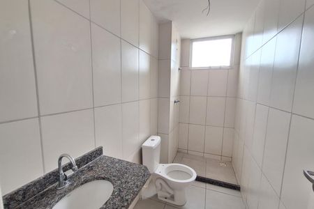 Casa para alugar com 54m², 2 quartos e sem vaga Casa para alugar com 54m², 2 quartos e sem vagaBanheiro Social