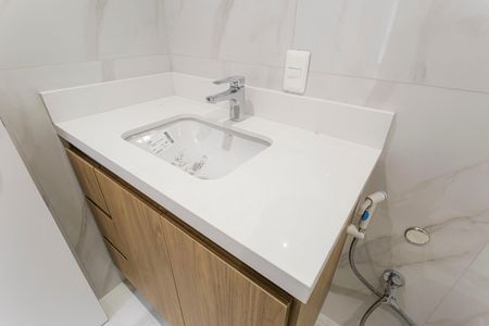 Apartamento para alugar com 250m², 3 quartos e 3 vagas Apartamento para alugar com 250m², 3 quartos e 3 vagasBanheiro Social
